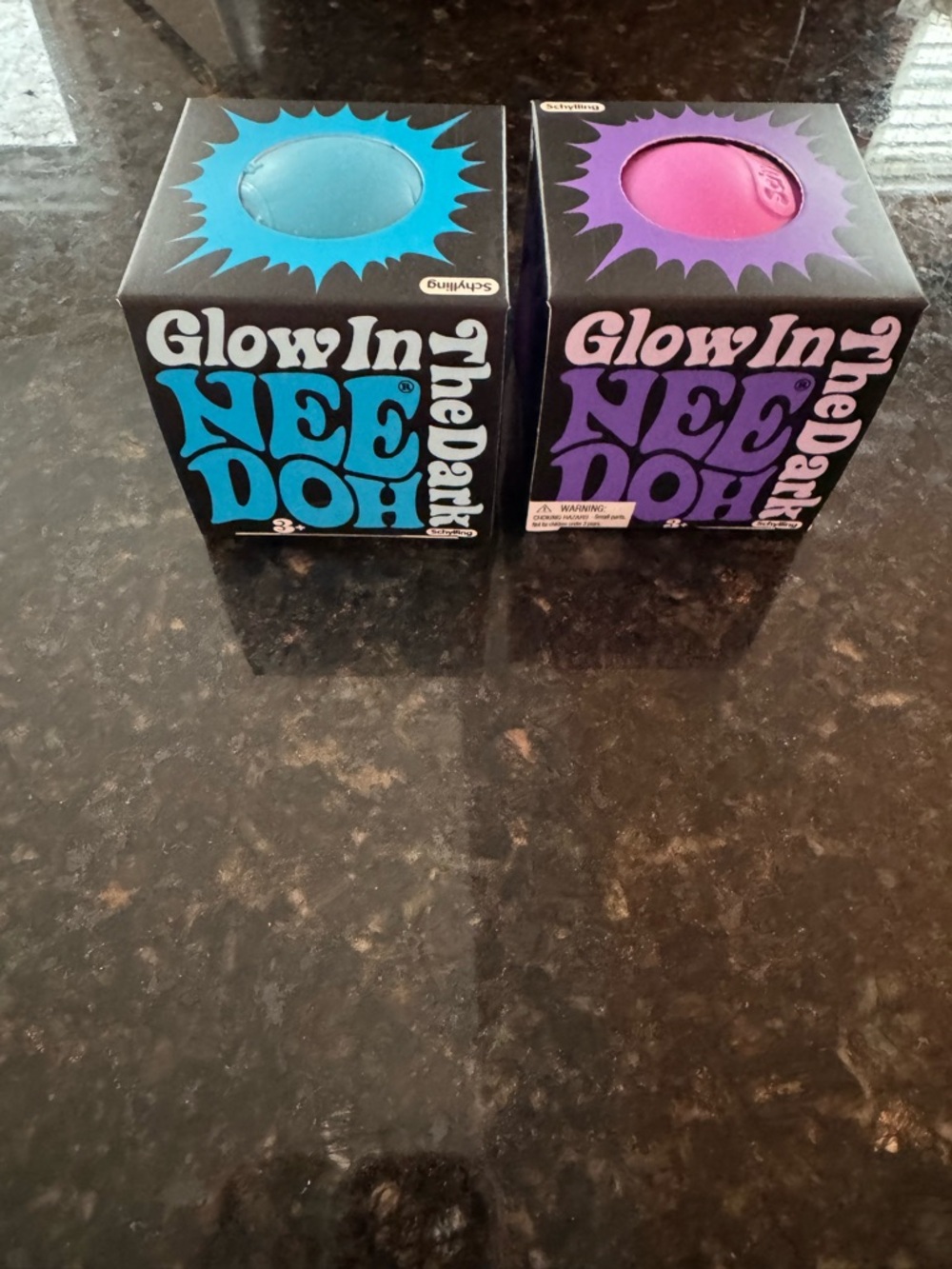 Glow In The Dark NeeDoh - Blue or Purple
One Random color will be shipped